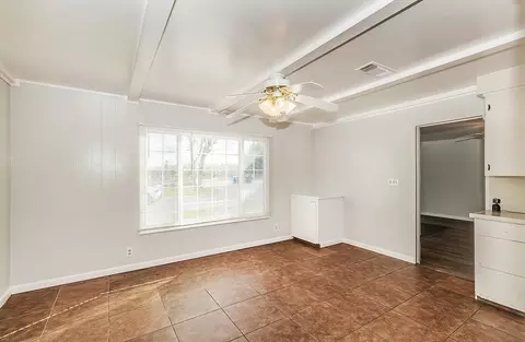 12252 E Rose Ave, Selma, CA 93662 photo 9