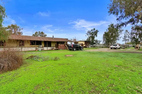 26149 Adell St, Madera, CA 93638 photo 9