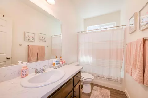 1136 Kern St, Avenal, CA 93204 photo 7