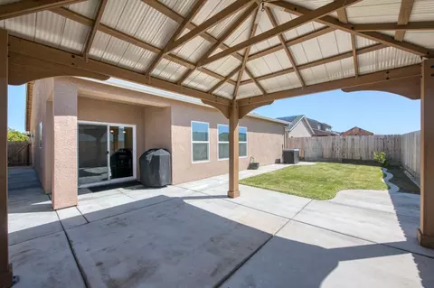 1136 Kern St, Avenal, CA 93204 photo 21