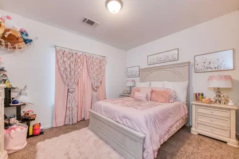 1136 Kern St, Avenal, CA 93204 photo 6