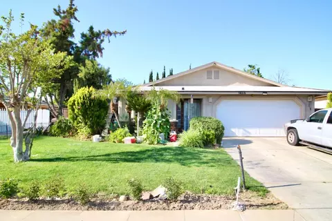 1623 Adanac Way, Madera, CA 93638 photo 2