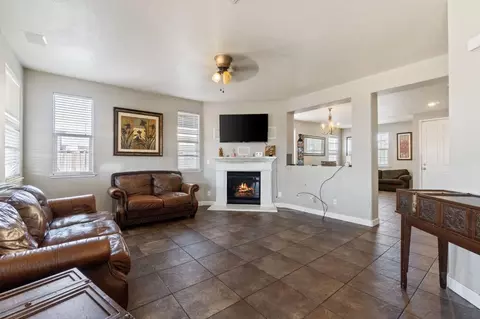 1036 Papaya St, Madera, CA 93638 photo 8
