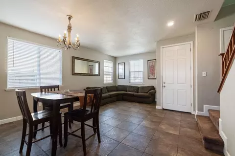 1036 Papaya St, Madera, CA 93638 photo 4