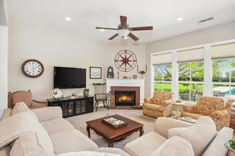 13369 E Falcon Meadow Ln, Clovis, CA 93619 photo 10
