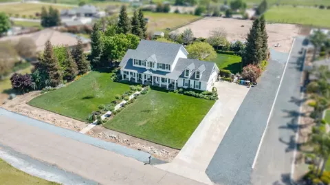 13369 E Falcon Meadow Ln, Clovis, CA 93619 photo 4