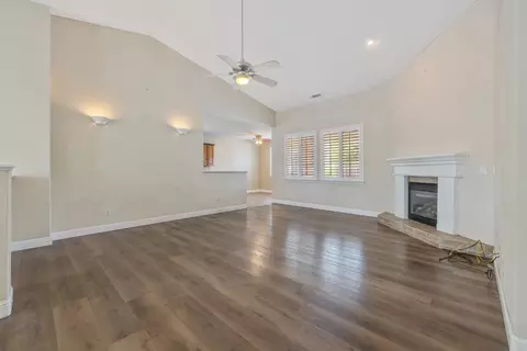 2004 Dorothea Ct, Visalia, CA 93292 photo 14