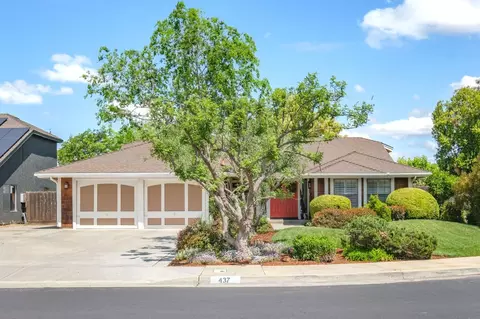 437 W Tenaya Ave, Clovis, CA 93612 photo 1