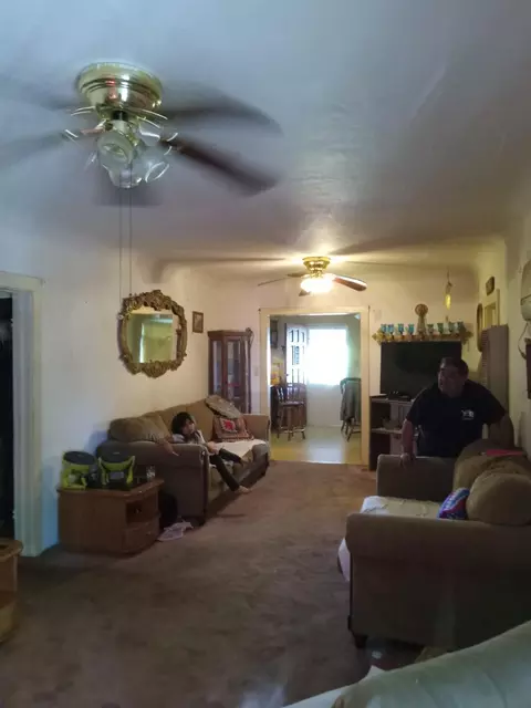811 Sierra St, Madera, CA 93638 photo 3