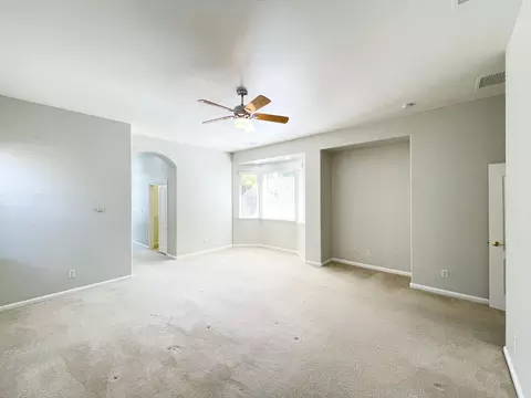 654 W Muncie Ave, Clovis, CA 93619 photo 57