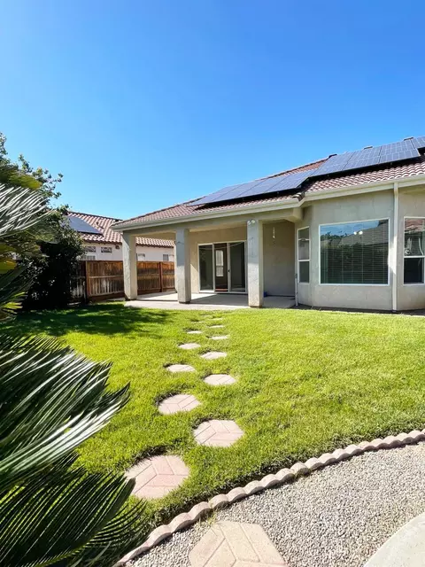 654 W Muncie Ave, Clovis, CA 93619 photo 80