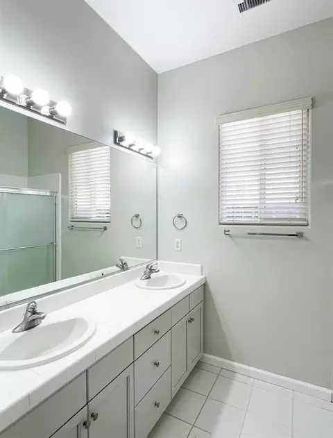 654 W Muncie Ave, Clovis, CA 93619 photo 48
