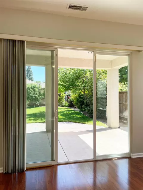 654 W Muncie Ave, Clovis, CA 93619 photo 44