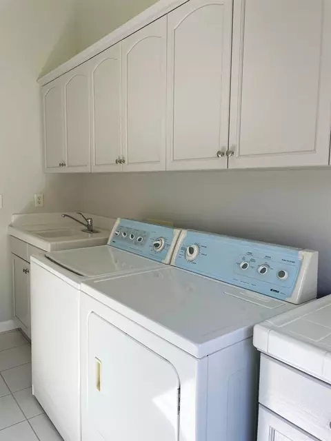 654 W Muncie Ave, Clovis, CA 93619 photo 73