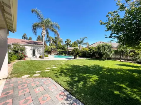 654 W Muncie Ave, Clovis, CA 93619 photo 75