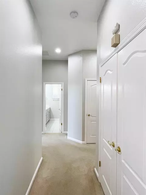 654 W Muncie Ave, Clovis, CA 93619 photo 47