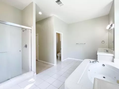 654 W Muncie Ave, Clovis, CA 93619 photo 70