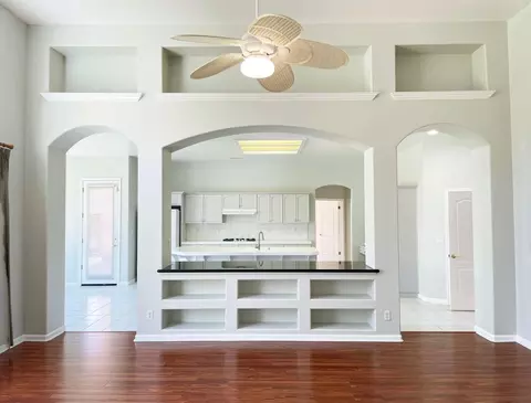 654 W Muncie Ave, Clovis, CA 93619 photo 14