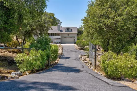 31686 Apache Rd, Coarsegold, CA 93614 photo 4