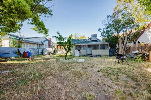 204 S I St, Madera, CA 93637 photo 17
