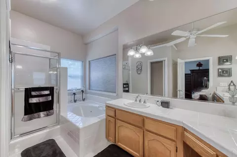 2012 Calimyrna Ave, Clovis, CA 93611 photo 18