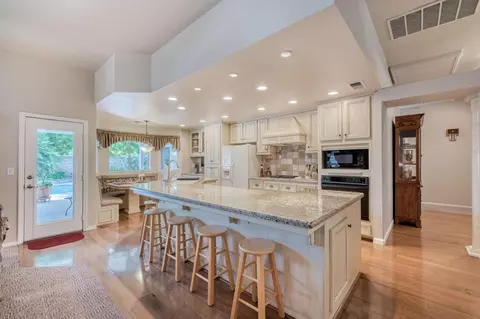 2012 Calimyrna Ave, Clovis, CA 93611 photo 8