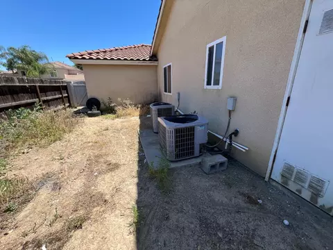 1464 Larrete Ave, Madera, CA 93637 photo 31