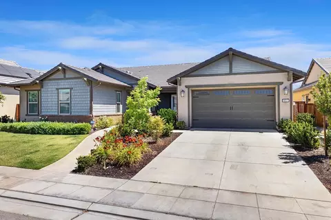 657 Crescent Ln, Madera, CA 93636 photo 2