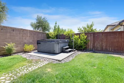 657 Crescent Ln, Madera, CA 93636 photo 44