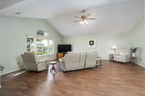 36861 Kenneth Ave, Madera, CA 93636 photo 10