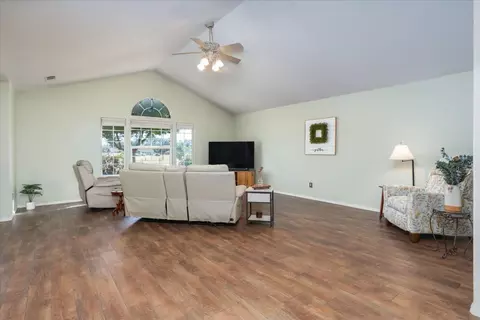 36861 Kenneth Ave, Madera, CA 93636 photo 11