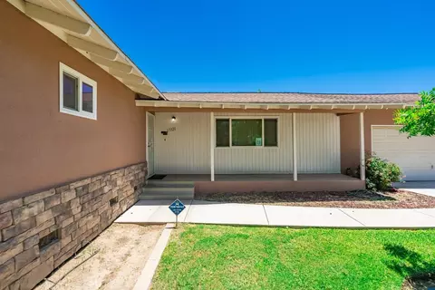 13321 18th Ave, Lemoore, CA 93245 photo 3