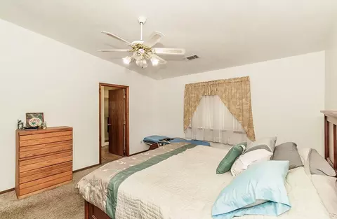 408 Devon Dr, Lemoore, CA 93245 photo 17