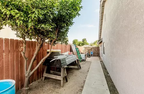 408 Devon Dr, Lemoore, CA 93245 photo 30