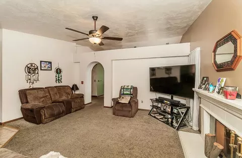 408 Devon Dr, Lemoore, CA 93245 photo 10