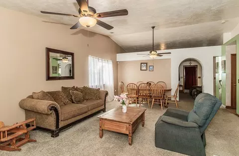 408 Devon Dr, Lemoore, CA 93245 photo 5