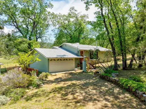37827 Wortham Rd, Oakhurst, CA 93644 photo 1