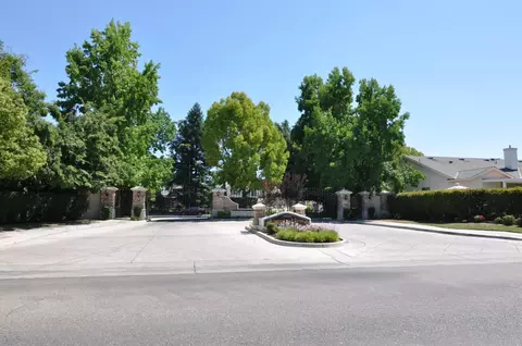 672 N Harvard Ave, Clovis, CA 93611 photo 53