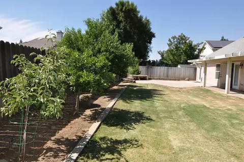 672 N Harvard Ave, Clovis, CA 93611 photo 46