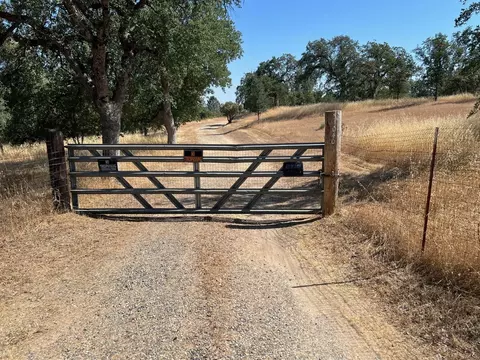 31040 Wyle Ranch Way, North Fork, CA 93643 photo 4