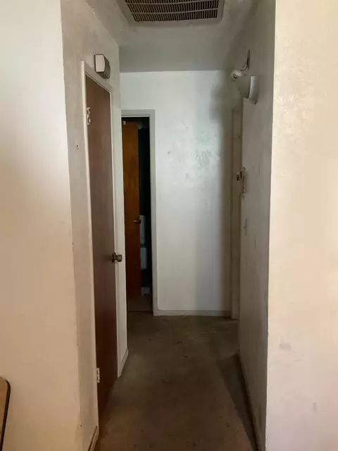 516 P St, Sanger, CA 93657 photo 4