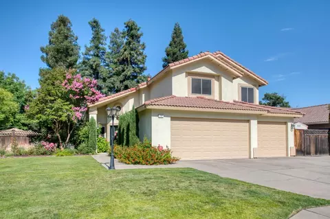 792 Filbert Ave, Clovis, CA 93611 photo 2