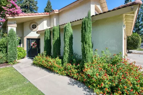792 Filbert Ave, Clovis, CA 93611 photo 3