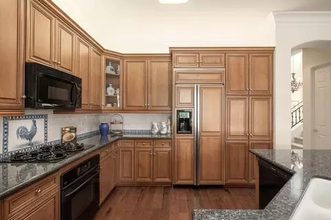 79 W Powers Ave, Clovis, CA 93619 photo 8