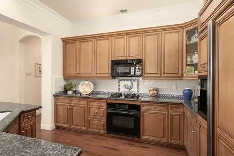79 W Powers Ave, Clovis, CA 93619 photo 9