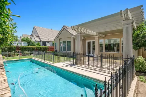 79 W Powers Ave, Clovis, CA 93619 photo 27