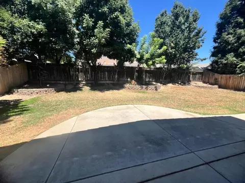 2909 Swift Ave, Clovis, CA 93611 photo 25