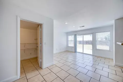 1219 Daybreak Dr, Merced, CA 95348 photo 8