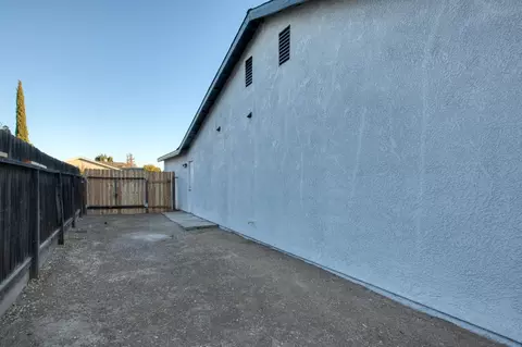 2859 Pontiac Ave, Clovis, CA 93611 photo 36