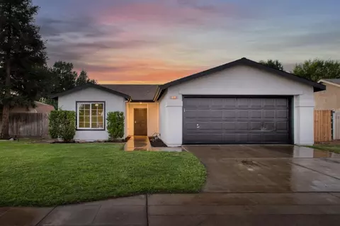 2859 Pontiac Ave, Clovis, CA 93611 photo 2
